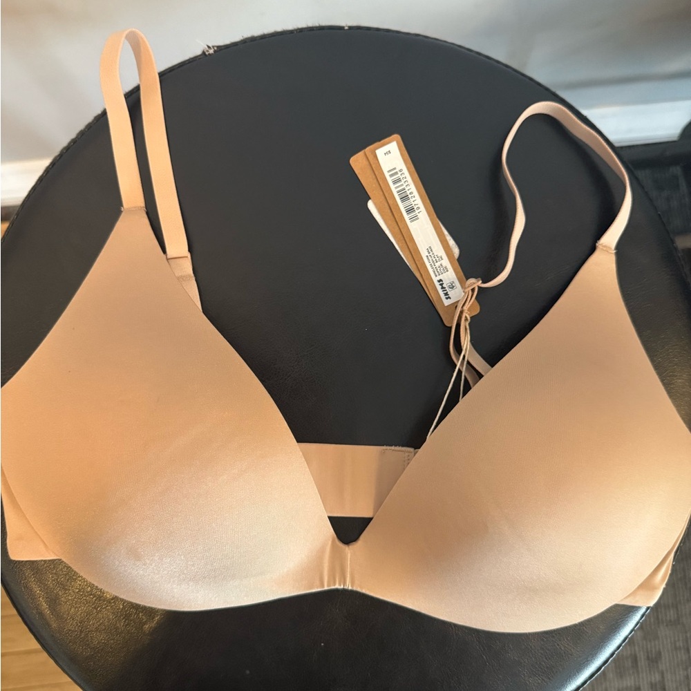 SKIMS Wireless super push up in clay